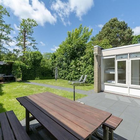 Stylish Bungalow With A Large Garden Sint Maartensvlotbrug Exterior foto